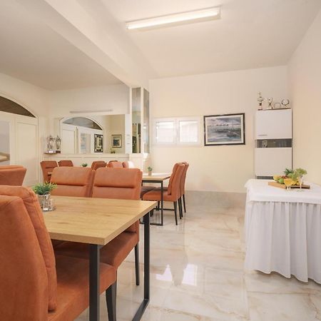 Rooms Orion Vodice Bagian luar foto