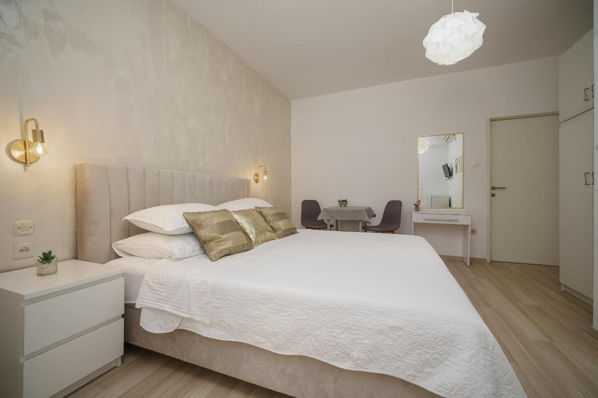 Rooms Orion Vodice Bagian luar foto